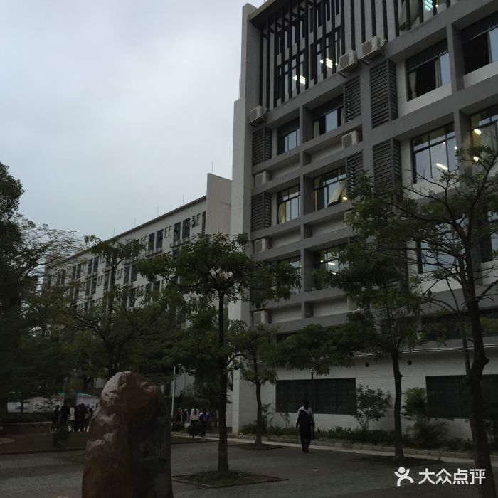 深圳市宝安中学高中部