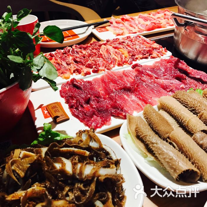 牛很鲜潮汕牛肉火锅(凯德广场.1818店)