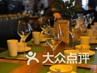 柳州胡桃里人均消费_柳州莫菁