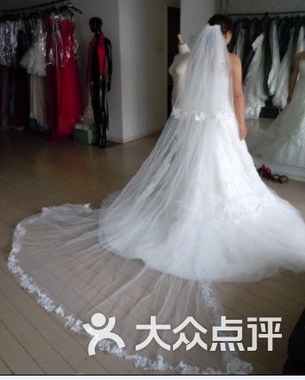 伊特诺婚纱礼服高级定制