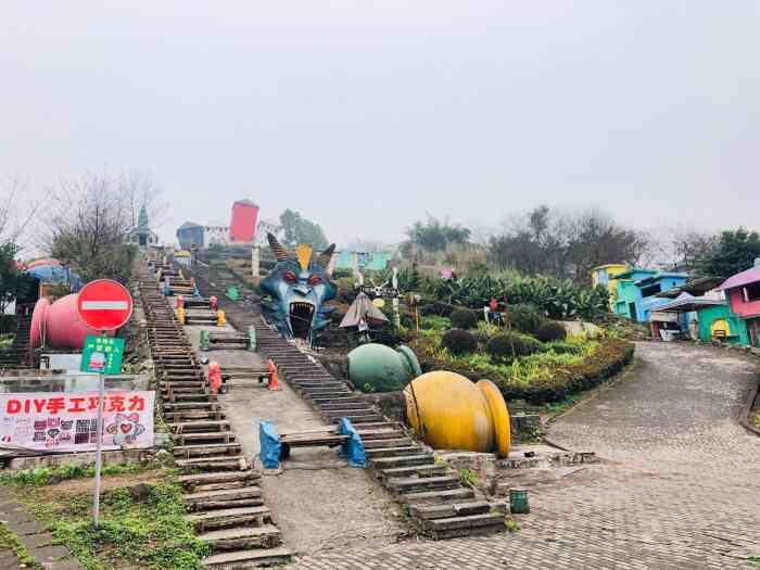 洋人街面包房-"我是在海峡路这家美心馒头店买的,但是