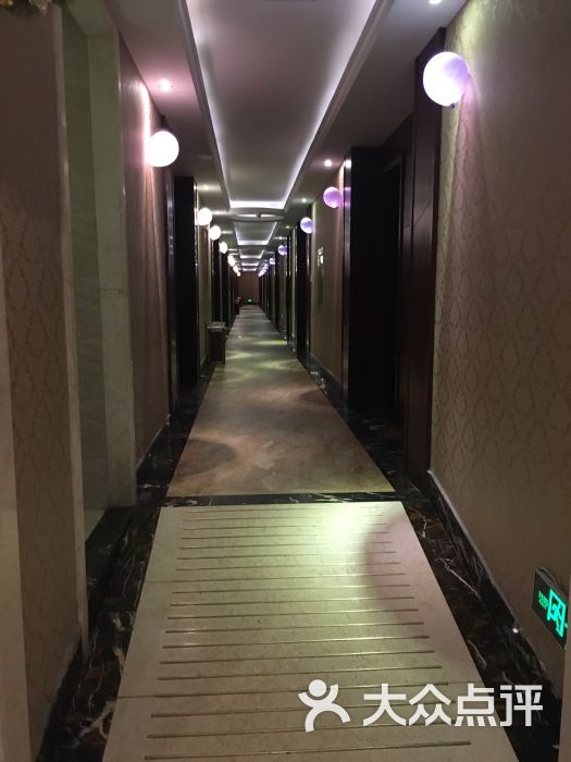 云顶天境港派足浴指压(汇金广场店)图片 - 第5张