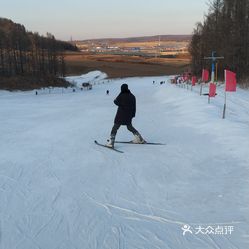 北山公园滑雪场