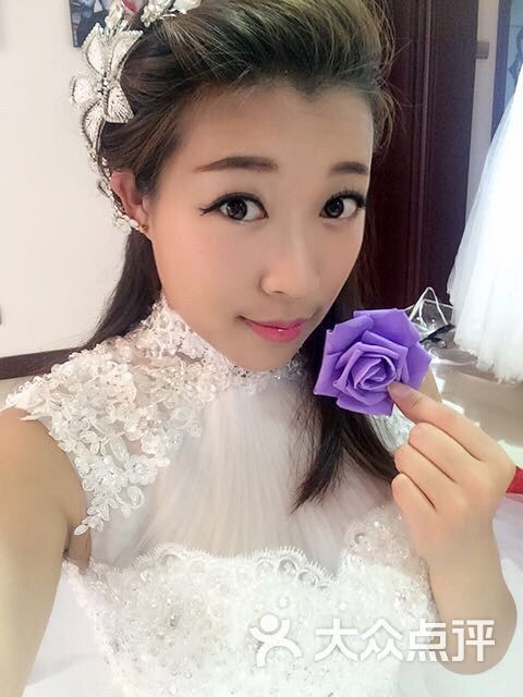 南阳唯爱婚纱摄影_真唯衣婚纱(2)