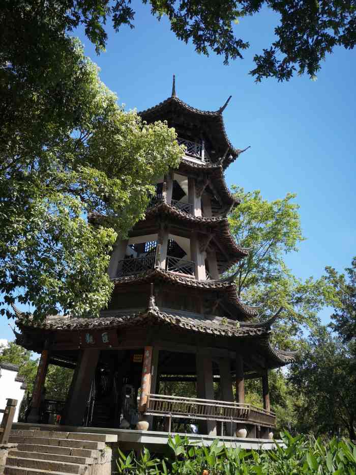 河渚塔-"以前叫"杭公塔",清朝咸丰帝时就修建了,."