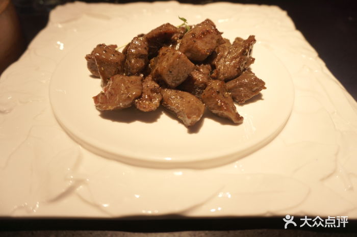 宴之夜创意菜(中山公园龙之梦店)烟熏香味配雪花牛肉图片 - 第12947张