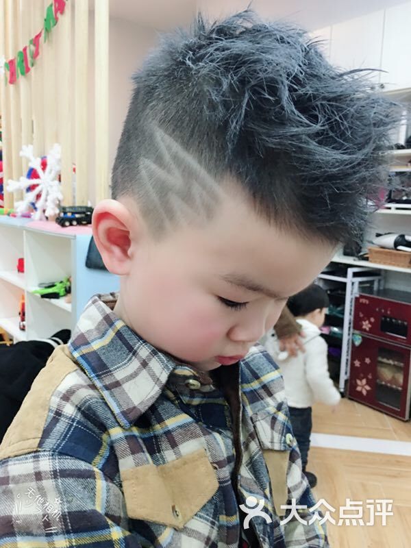 760儿童剪发造型图片-北京婴儿理发-大众点评网