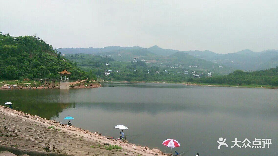 宝狮湖