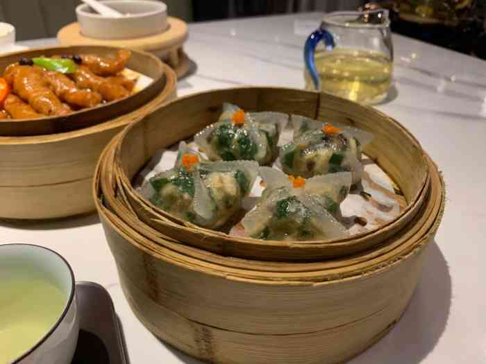 祥粤楼粤菜海鲜茶点(美的店"餐厅环境 在东泓富元这边,观山东路长.