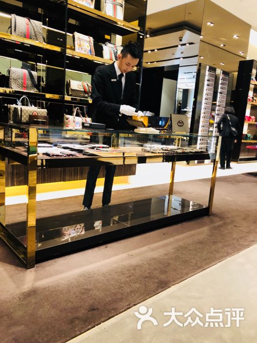 gucci(金格百货时光店)图片 - 第1张