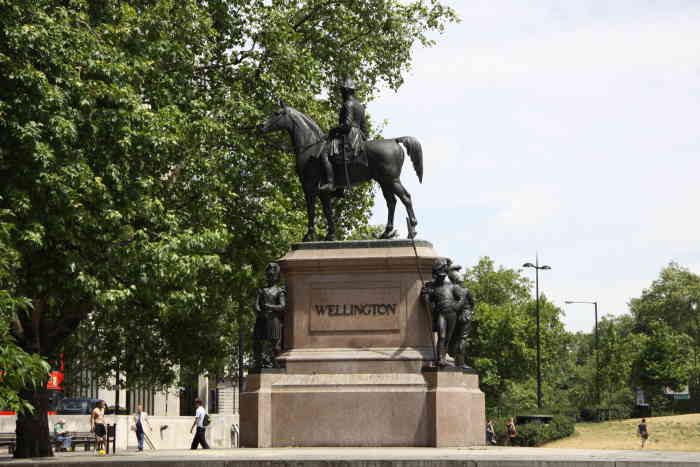 威灵顿公爵塑像