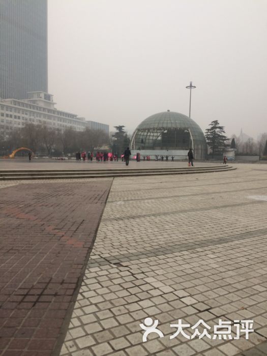 郑州市绿城广场图片 - 第1张