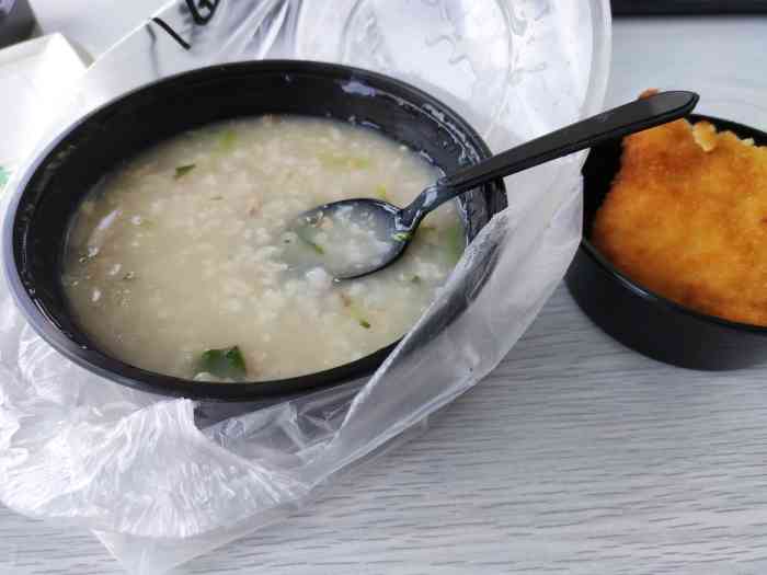 四季粥铺(领汇店)-"在美团上点的外卖,口味还不错.皮.