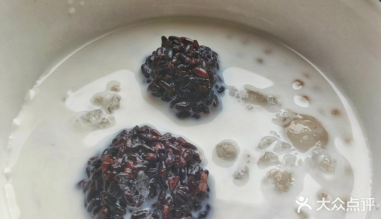 椰香黑糯米西米露加油在家做起来