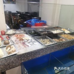 小吃快餐  定海区  环城东路  北门海鲜面人均:35元 离酒店特别近,在