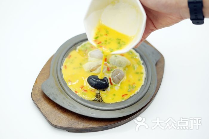 鸡蛋挑石头