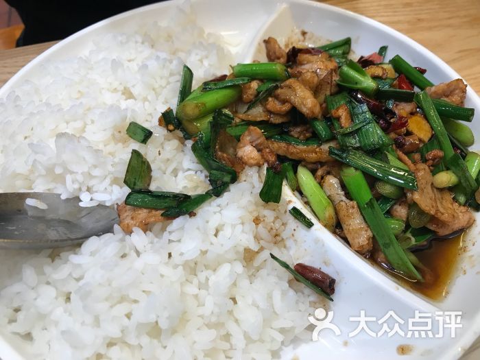 小炒肉盖饭