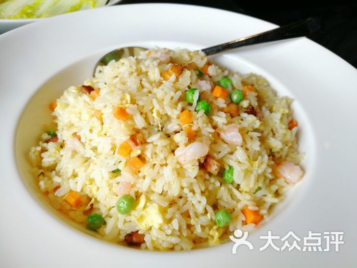 鲜虾叉烧炒饭