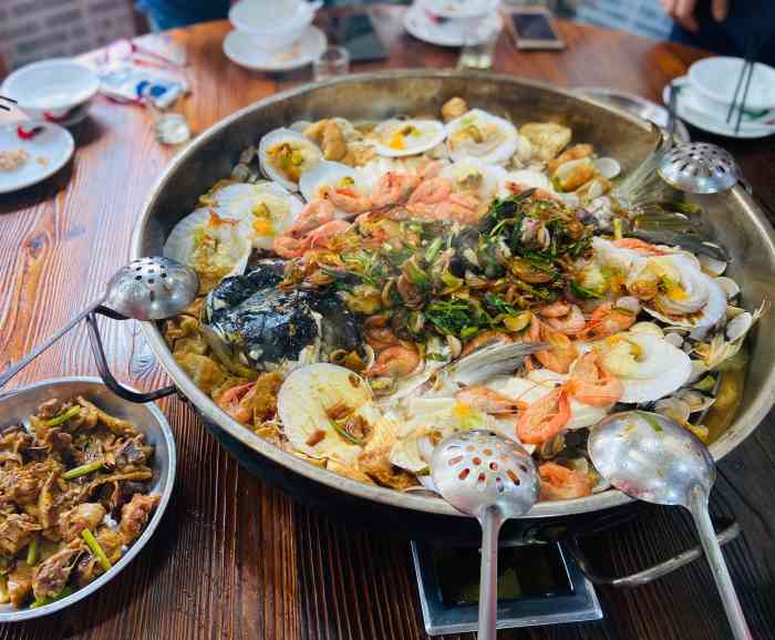 大鱼丰饭·顺德海鲜大盘鱼(员村二横路店"大鱼丰饭纯粹是碰巧进去