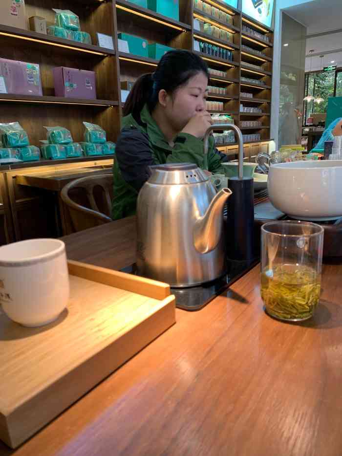 卢正浩茶庄(岳庙店)-"来杭州玩 看到了几家卢正浩,来