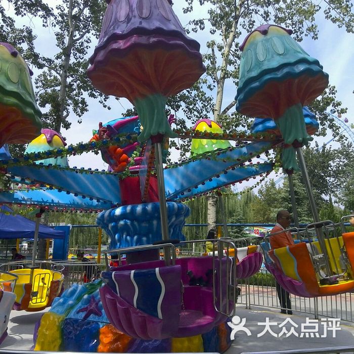 济南动物园精灵世界游乐园门面图片-北京游乐园-大众