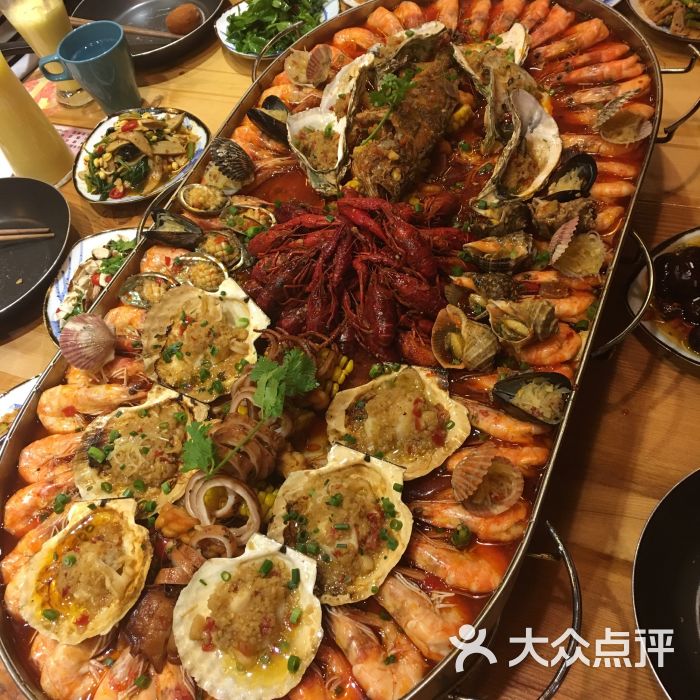 故事里海鲜大餐(立丰国际店)的点评