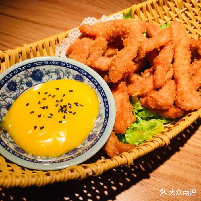 院子餐厅在龙湖时代天街商场的3楼,位置靠.-