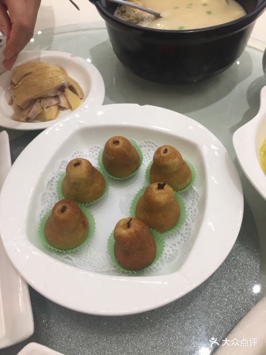 半年没有去学校吃饭了,真的好怀念啊.老食堂.