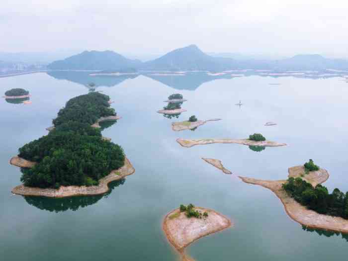 玉湖风景区-"玉湖,听当地人话系高州饮的水用的水都系