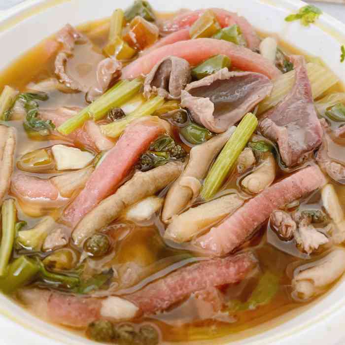 复工外卖餐厅之小杜鸡肠酸萝卜鸡杂红牌楼店