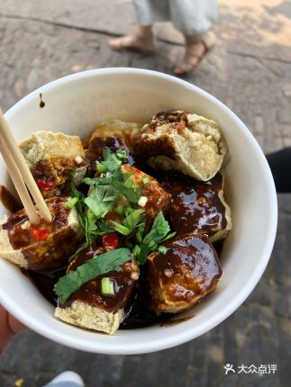 德信娱乐荆州五一假期文旅魅力全景：镜头下的欢愉与历史交织