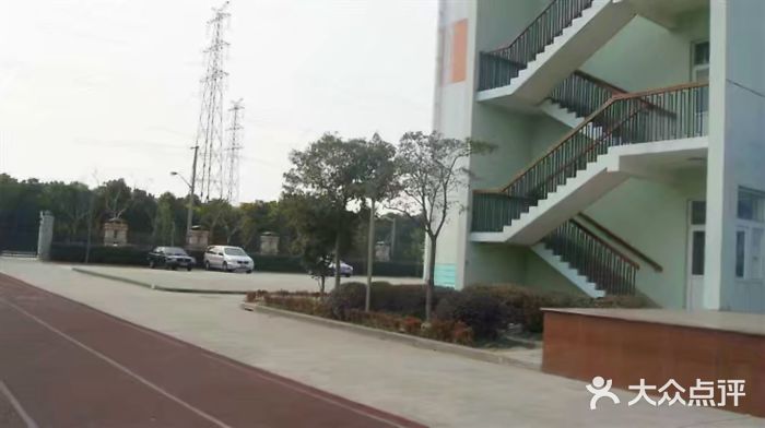 上海市金鼎学校图片