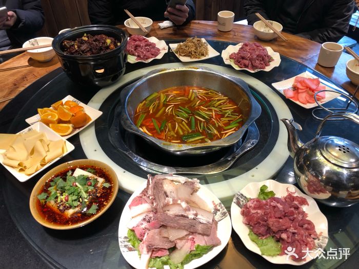 牛滋味老凯里酸汤牛肉品味馆图片