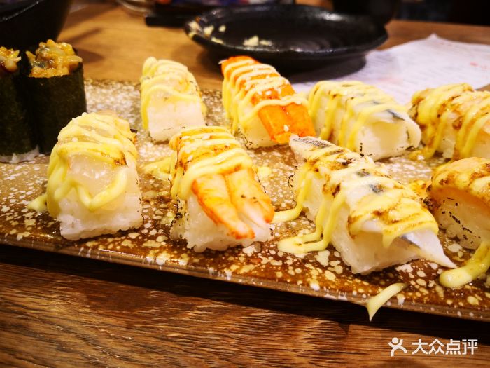 火炙芝士虎虾寿司