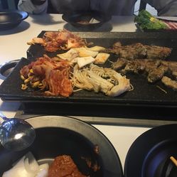 八色烤肉人均_烤肉拌饭图片(2)
