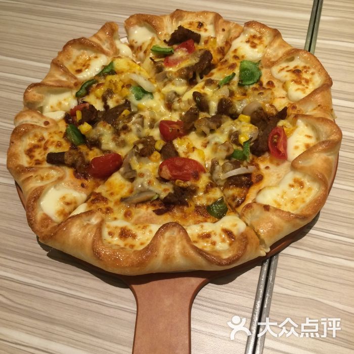 必胜客(虹桥天地店)芝心香烤劲牛披萨图片 - 第212张