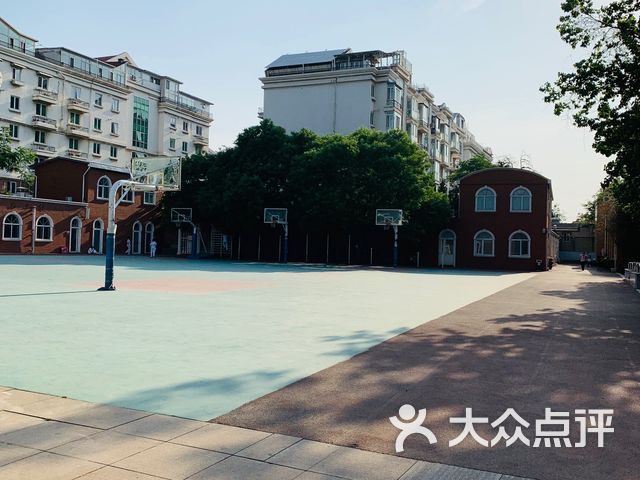 北京育才学校(龙泉校区)