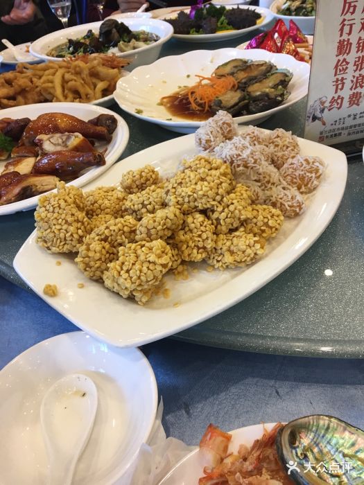 玫瑰园酒店应该是大连普兰店市比较有名的酒