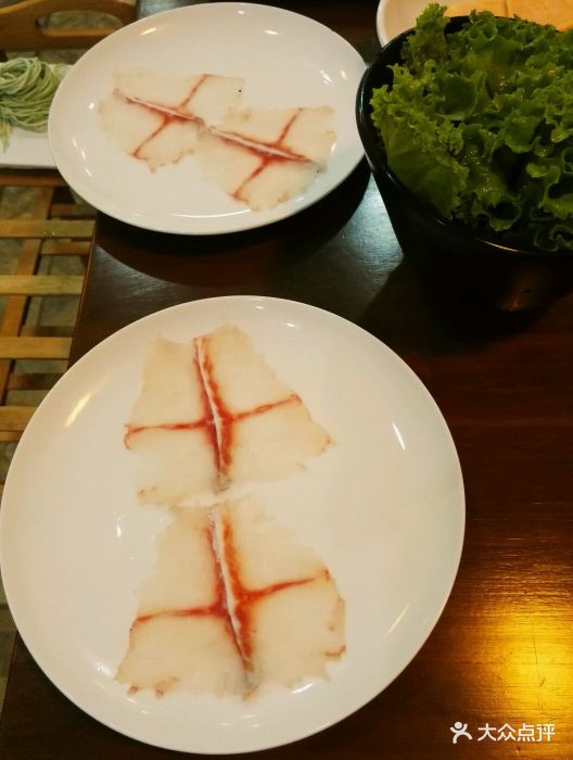 赞火锅餐厅斑鱼片图片 - 第1张