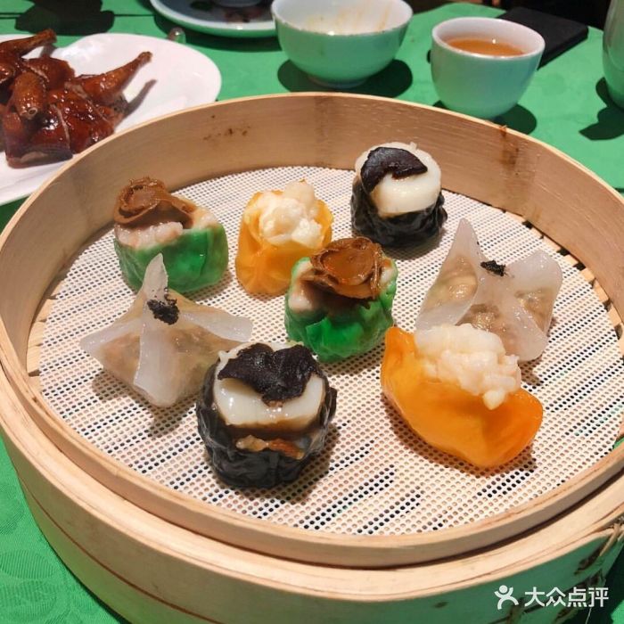誉八仙茶室酒楼(新天地店)点心拼盘图片