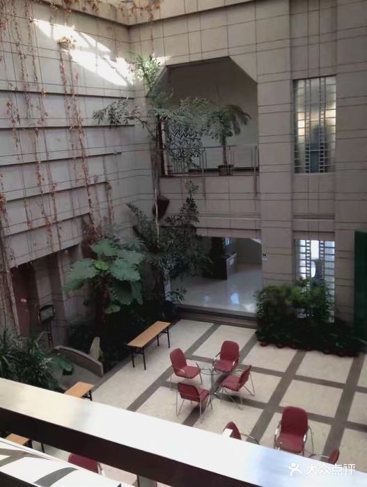 领导人跑苏州来开大会工地全面停工放大假正