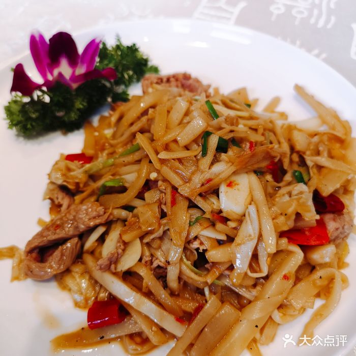 酸笋炒牛肉