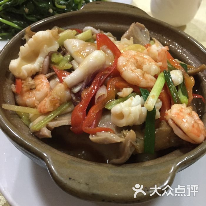 肥佬潮州砂锅粥海鲜大排档肥佬一品煲图片 - 第5张