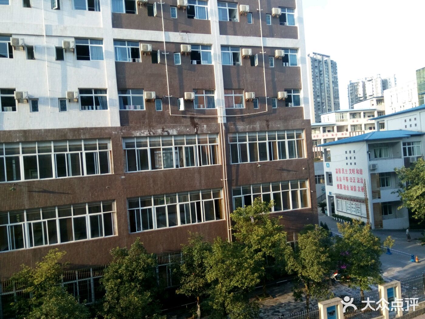 广安友谊中学实验学校