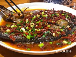 陈师傅腊鲢鱼平江店