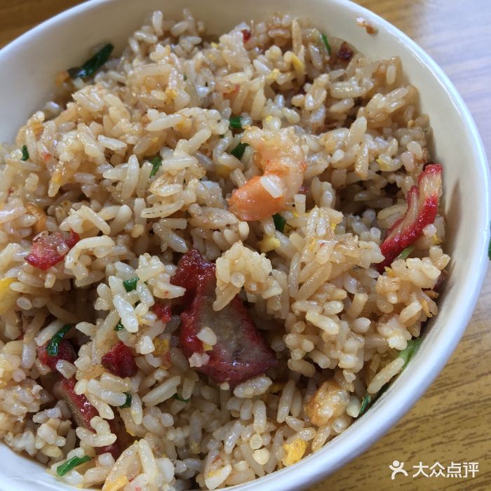 虾仁叉烧蛋炒饭