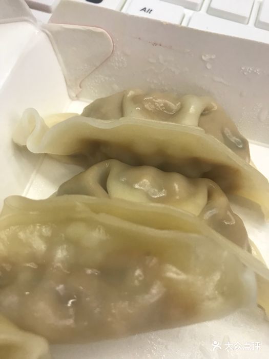 曼玲特色蒸饺