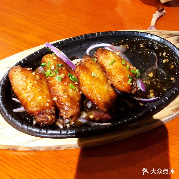mustguette红邮筒餐厅(三里屯太古里店)铁板鸡翅图片