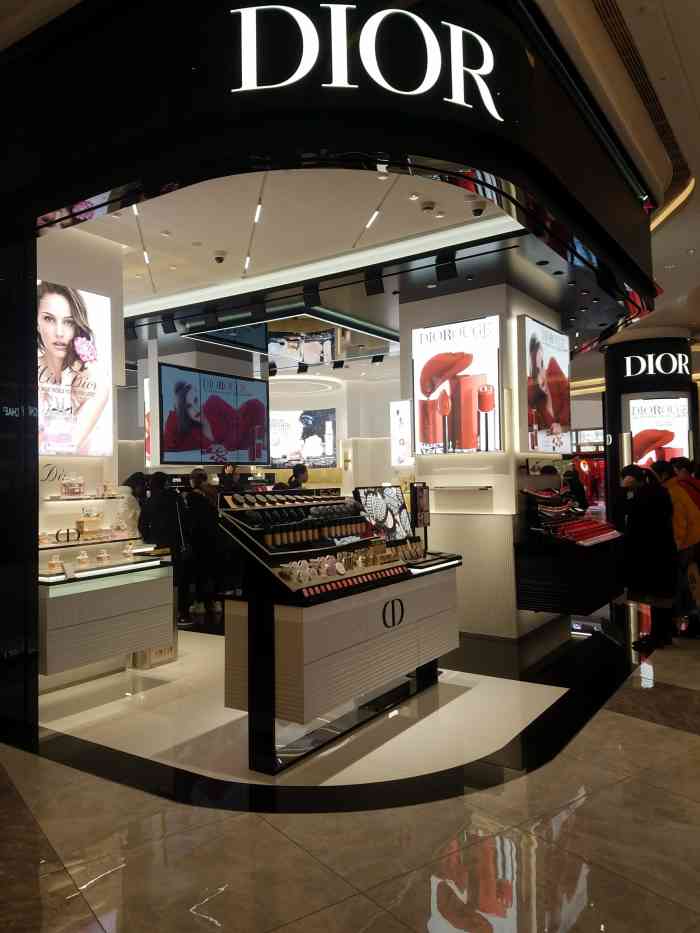 dior(湖滨银泰店)-"dior的产品已经用了很多年了,一直