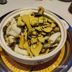 菌彩野生菌火锅(呈贡七彩云南第壹城店)